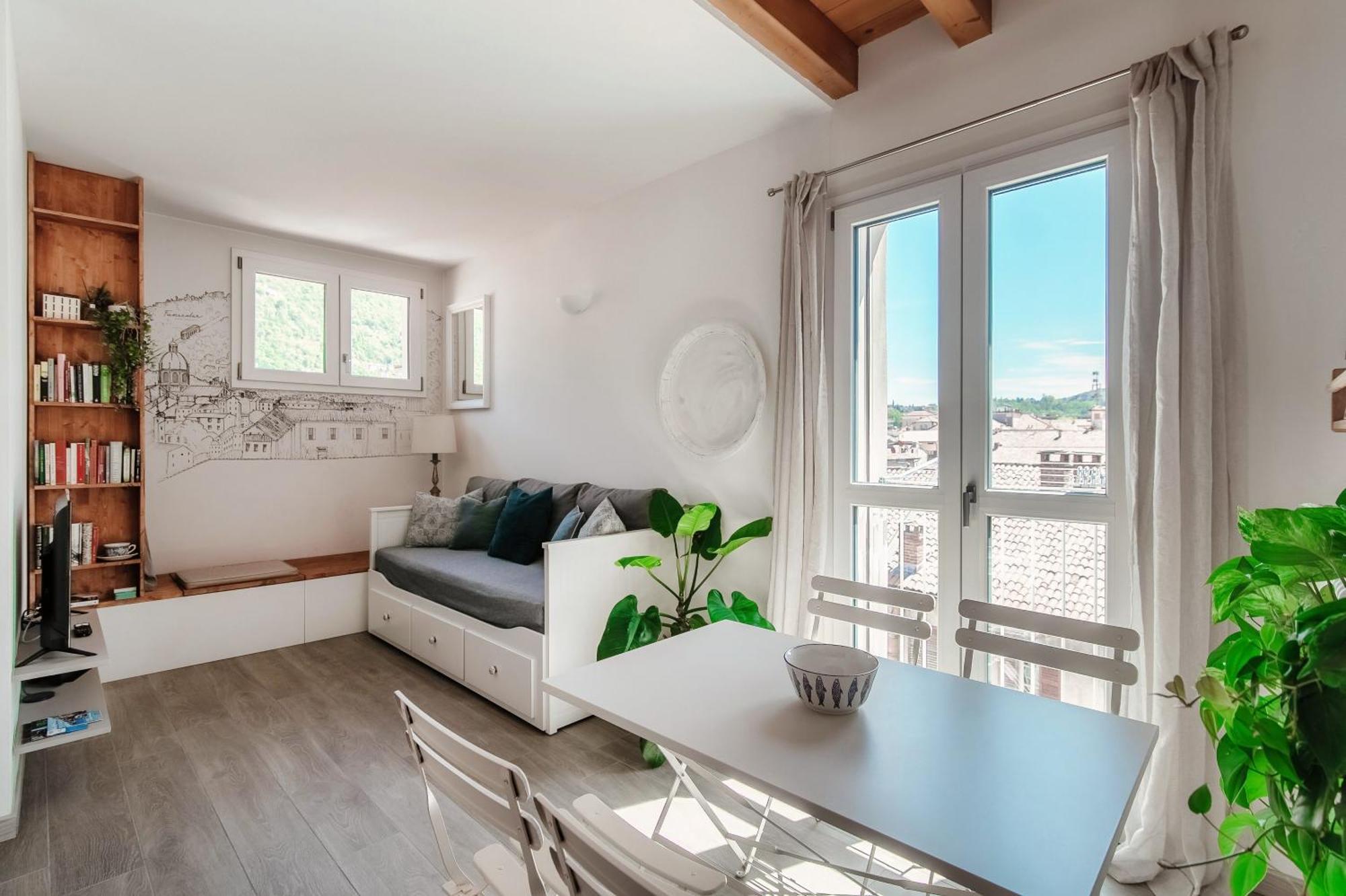 Casa Luna By Quokka 360 - Como Cathedral And City View ภายนอก รูปภาพ